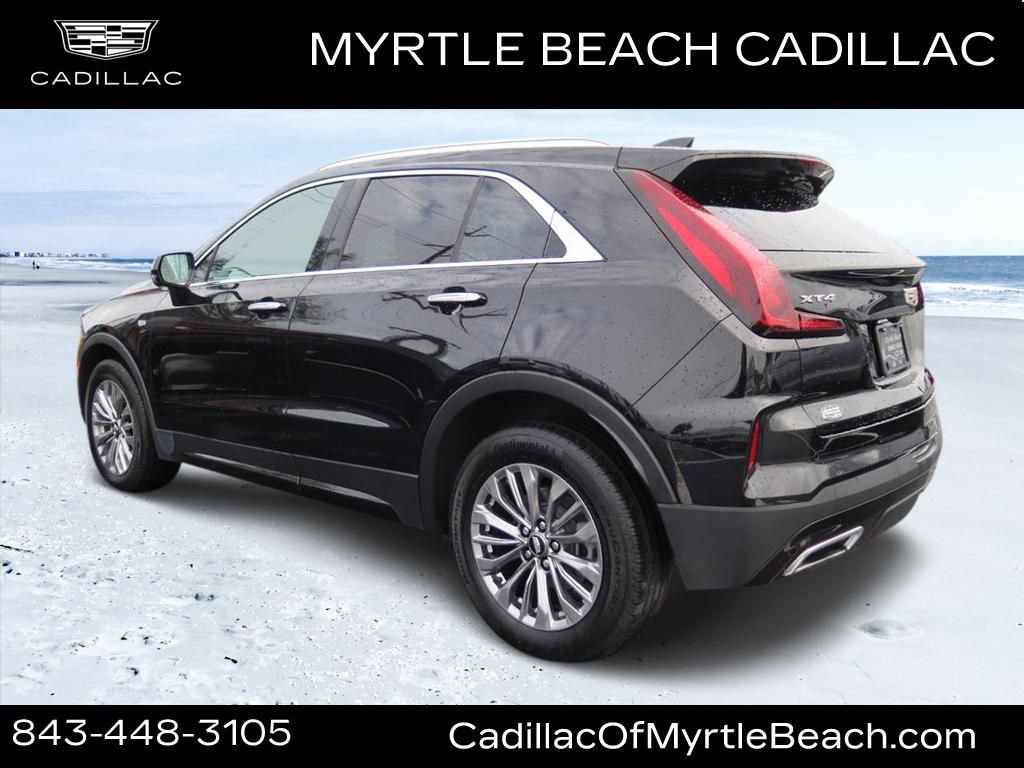Used 2025 Cadillac XT4 Premium Luxury image 5