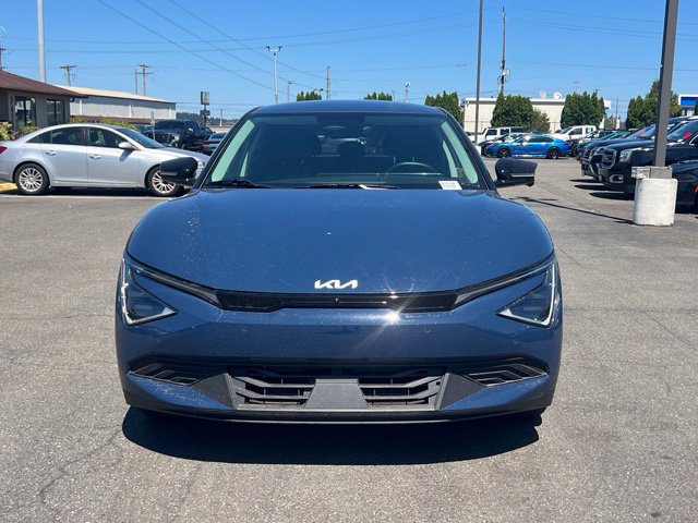 Certified 2025 Kia EV6 Light w/ Light LR Technology Package RWD image 4