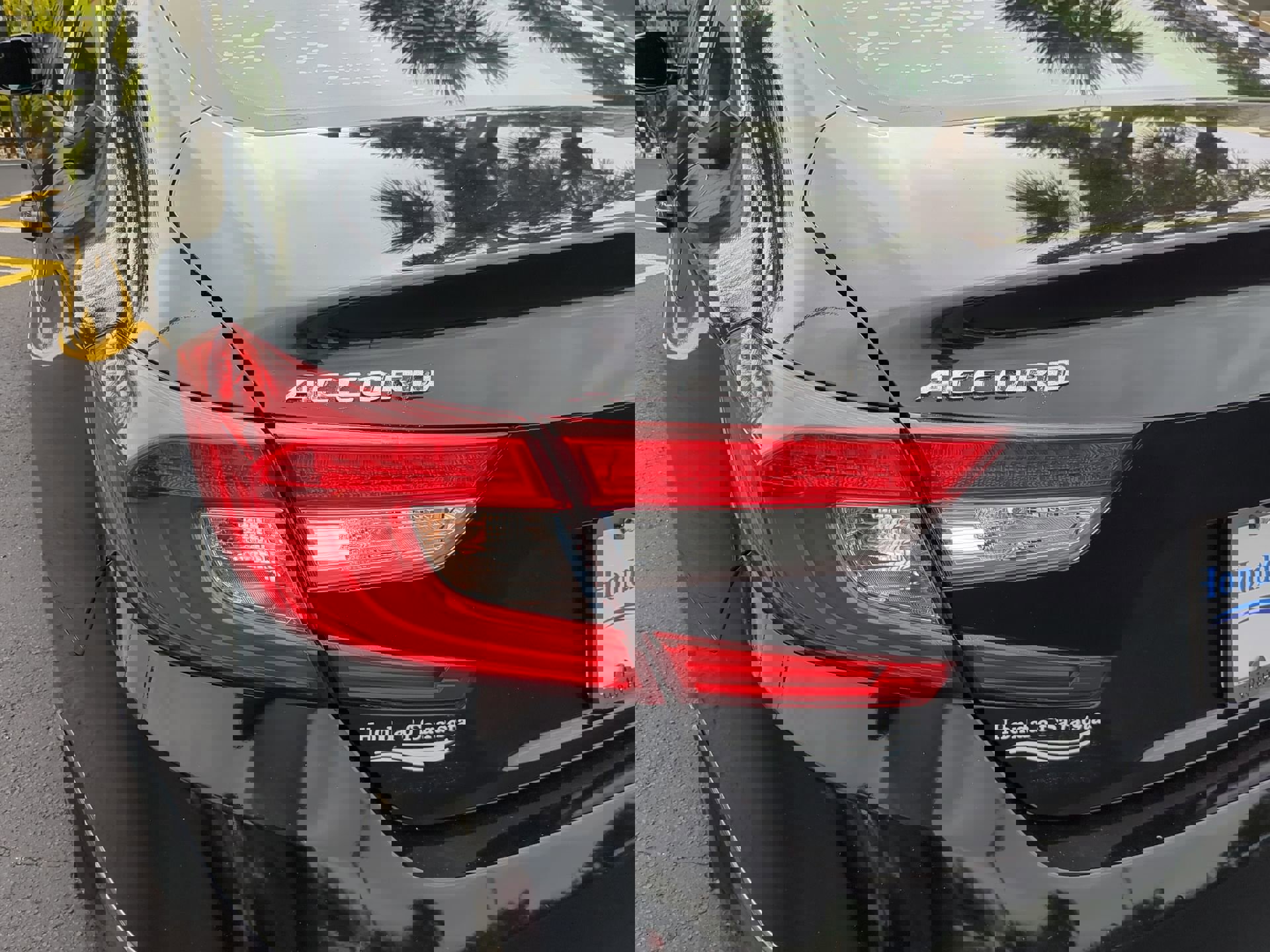 Used 2018 Honda Accord EX-L image 12