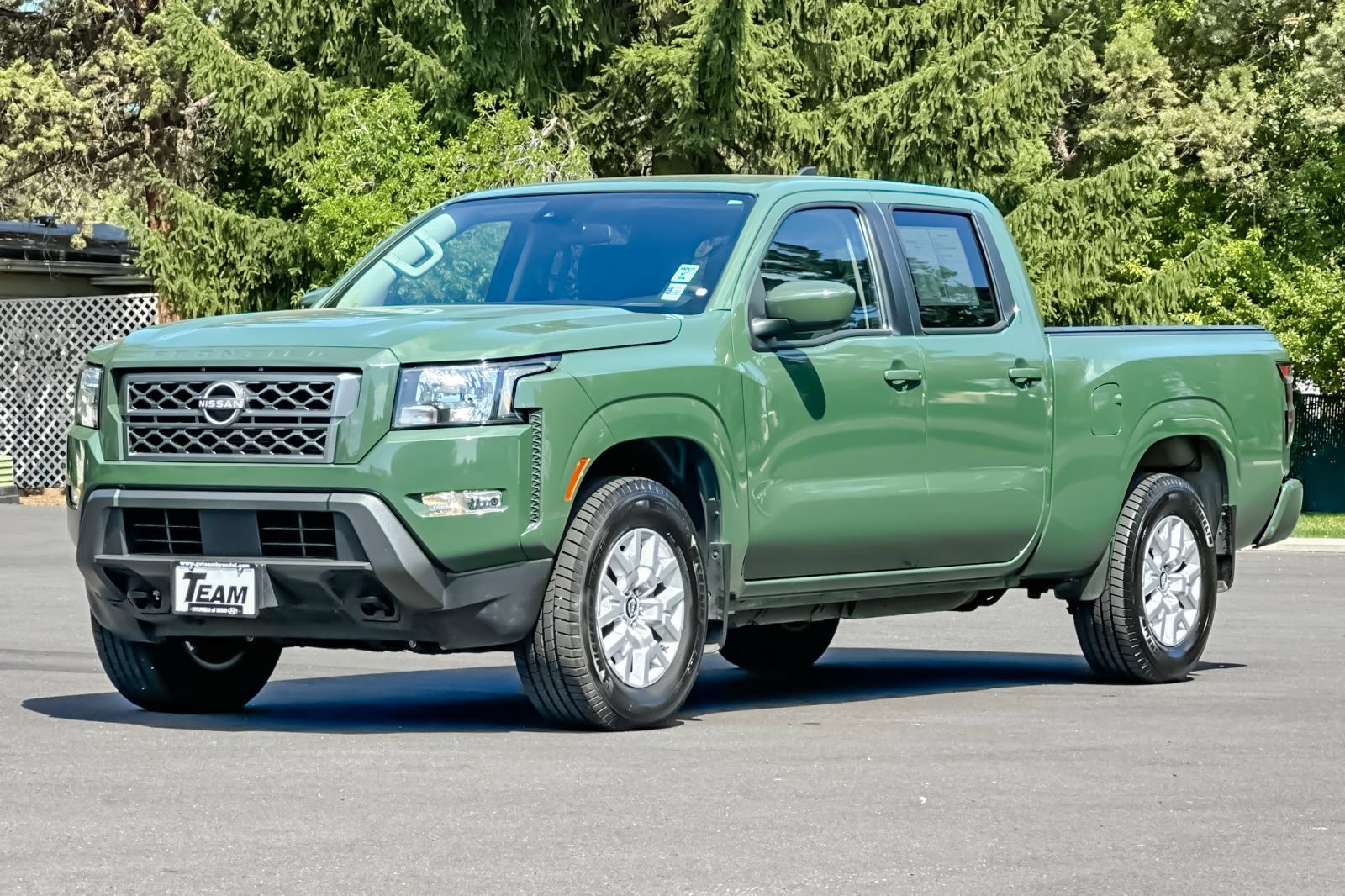 Used 2022 Nissan Frontier SV w/ Technology Package AWD/4WD image 9