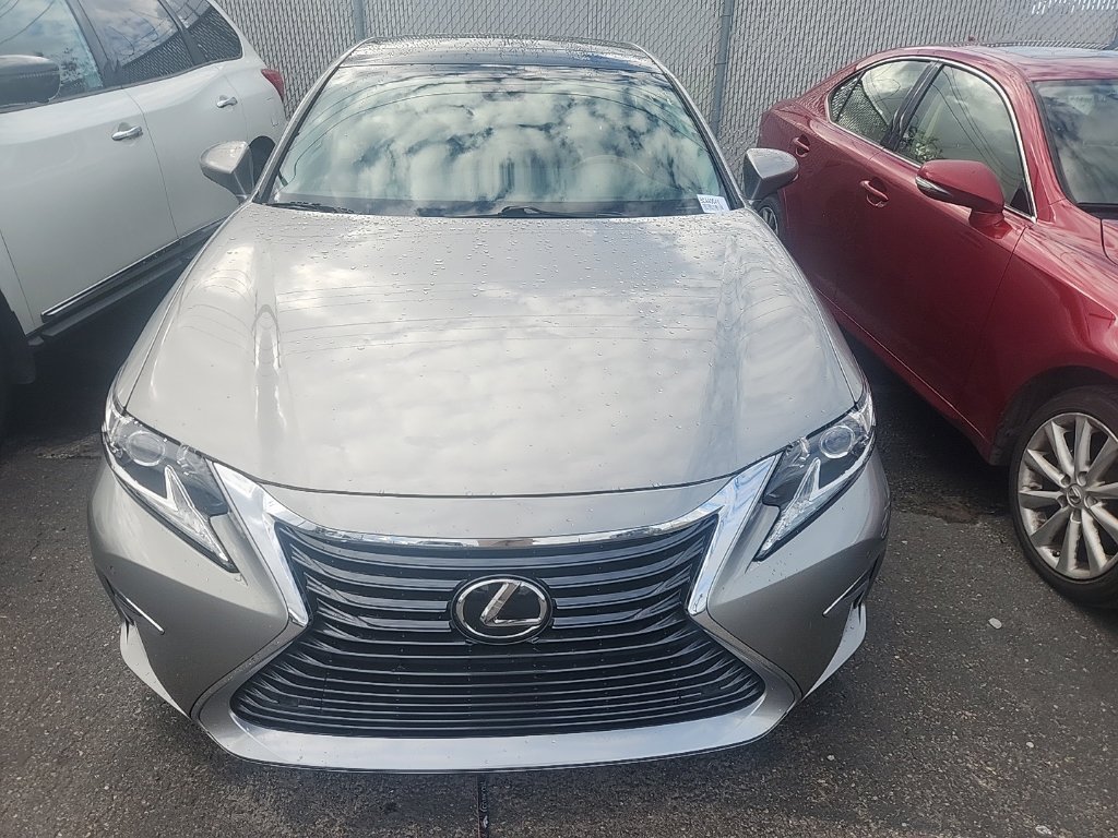 Used 2017 Lexus ES 350 w/ Navigation System Package FWD image 2