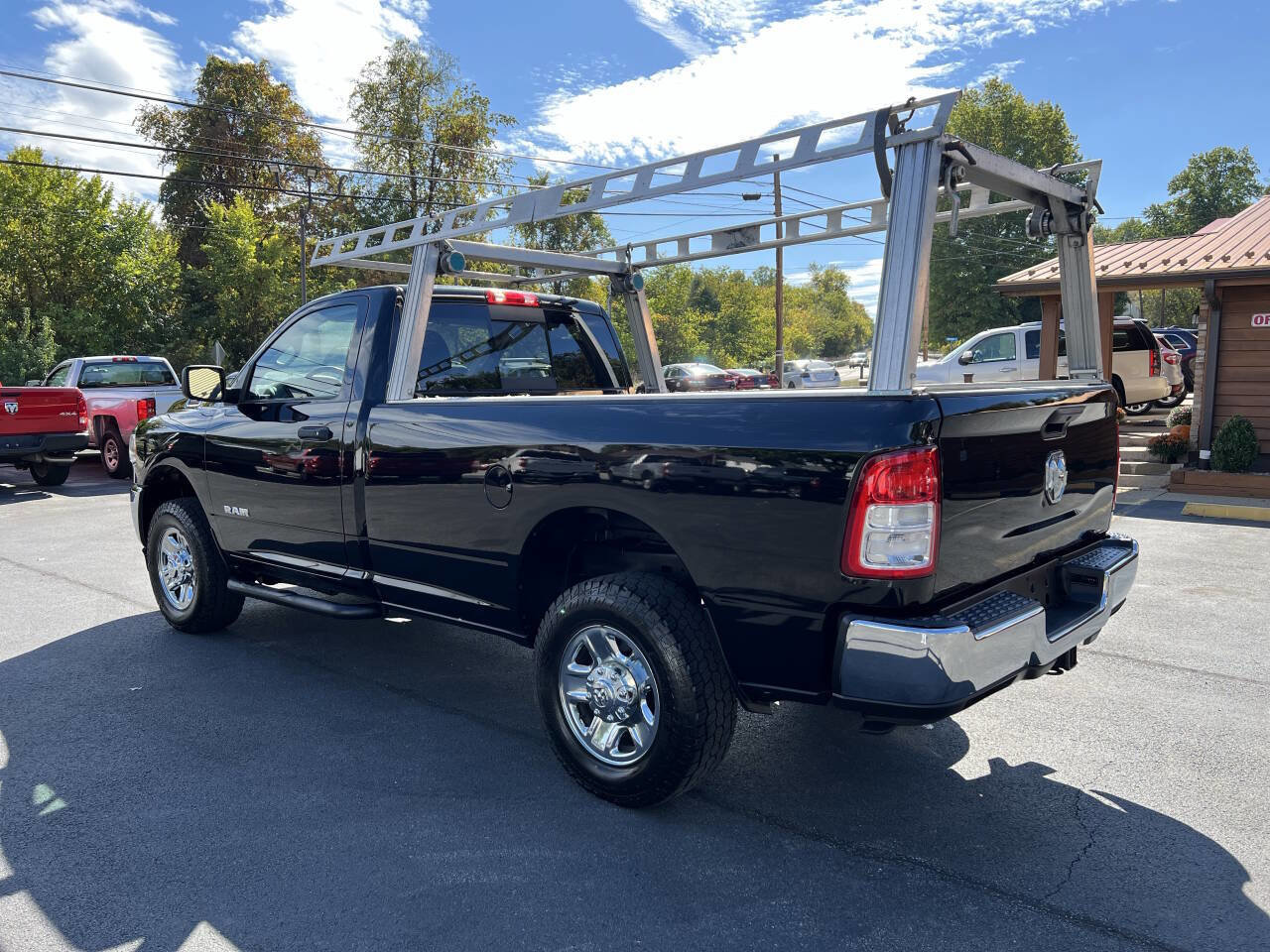 Used 2019 RAM 2500 Tradesman w/ Chrome Appearance Group image 7