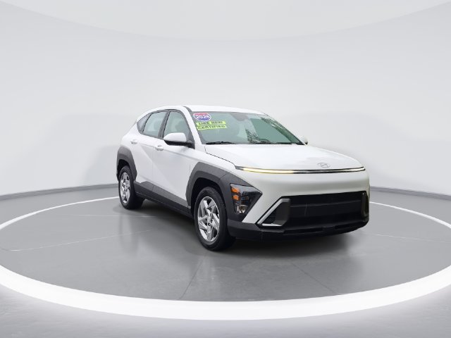 Used 2026 Hyundai Kona SE FWD image 2