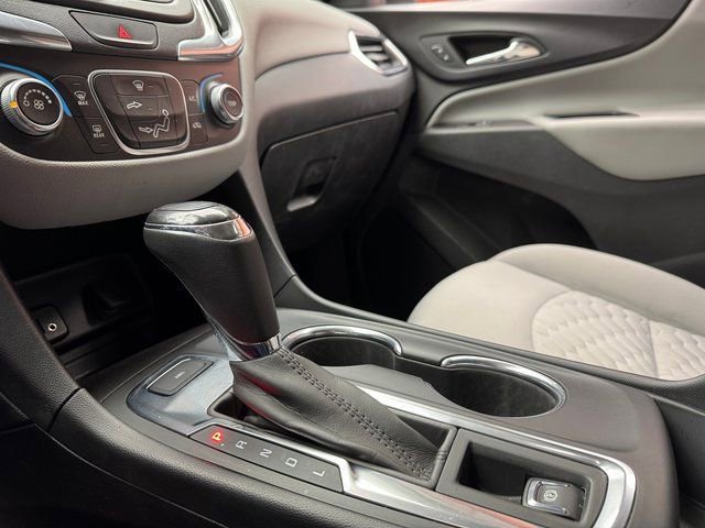 Used 2018 Chevrolet Equinox LT image 18