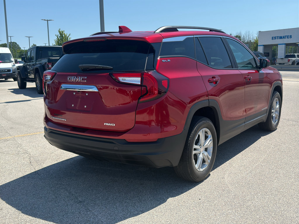 Used 2022 GMC Terrain SLE w/ Driver Convenience Package AWD/4WD image 5