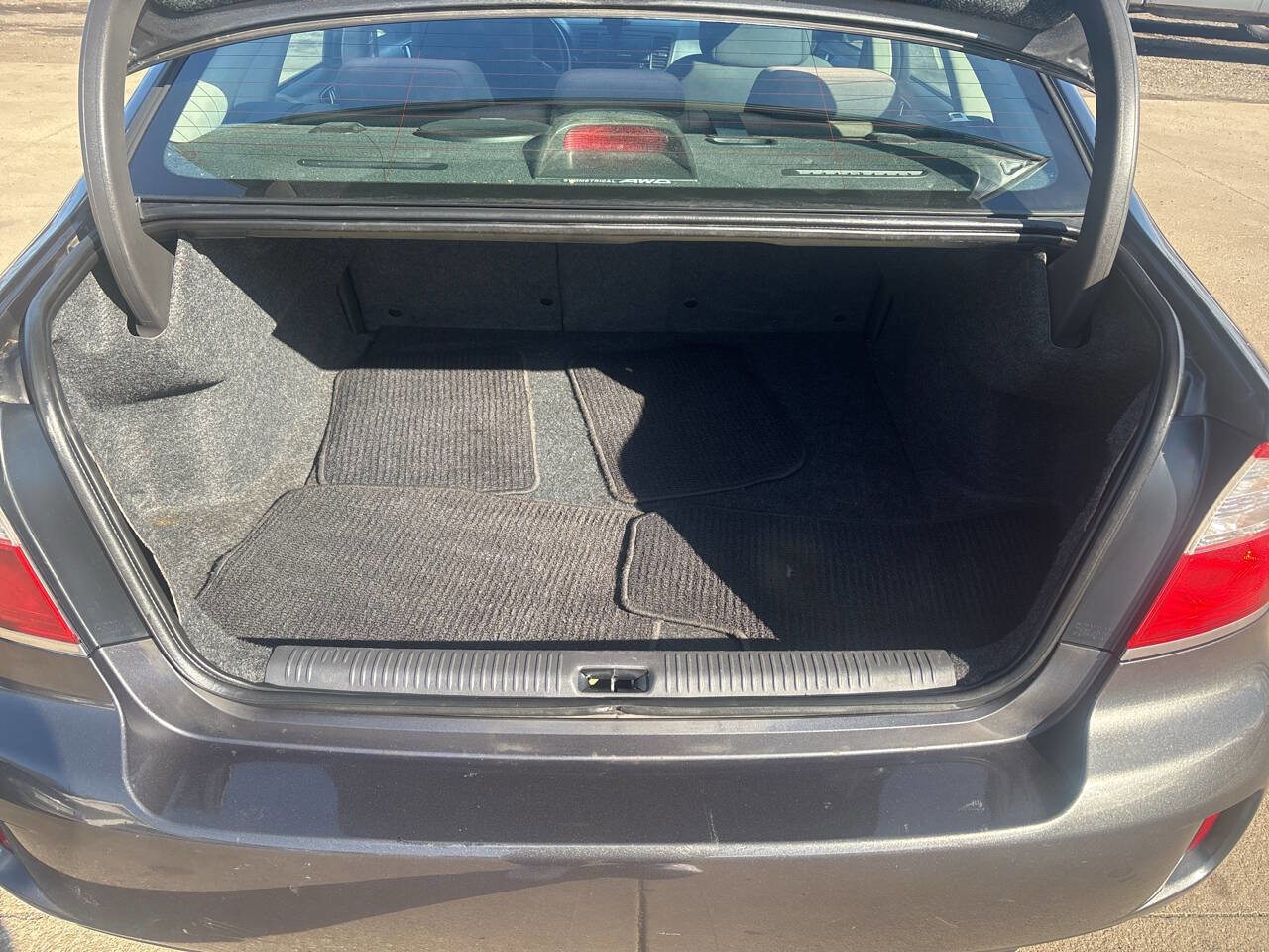 Used 2009 Subaru Legacy 2.5i Special Edition AWD/4WD image 17