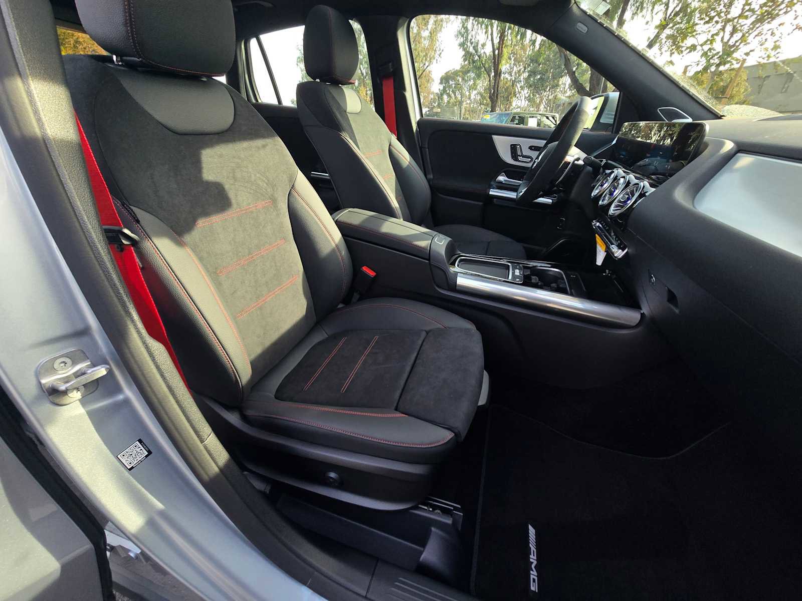 New 2026 Mercedes-Benz GLA 35 AMG 4MATIC image 11