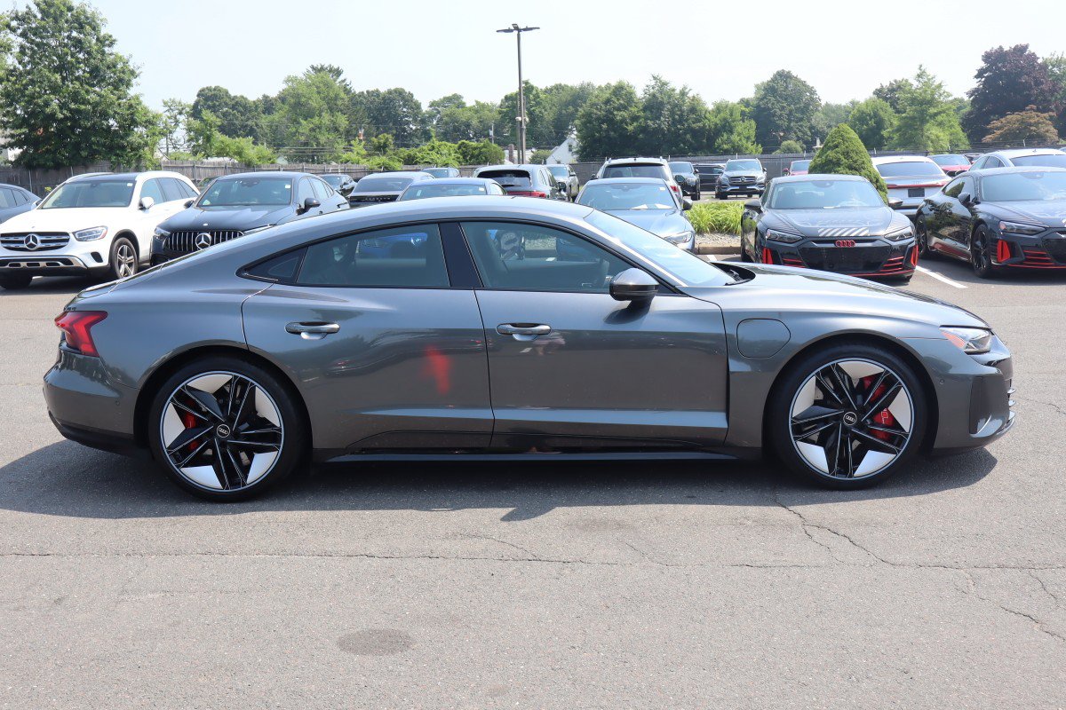 Used 2022 Audi RS e-tron GT w/ Year 1 Package AWD/4WD image 5