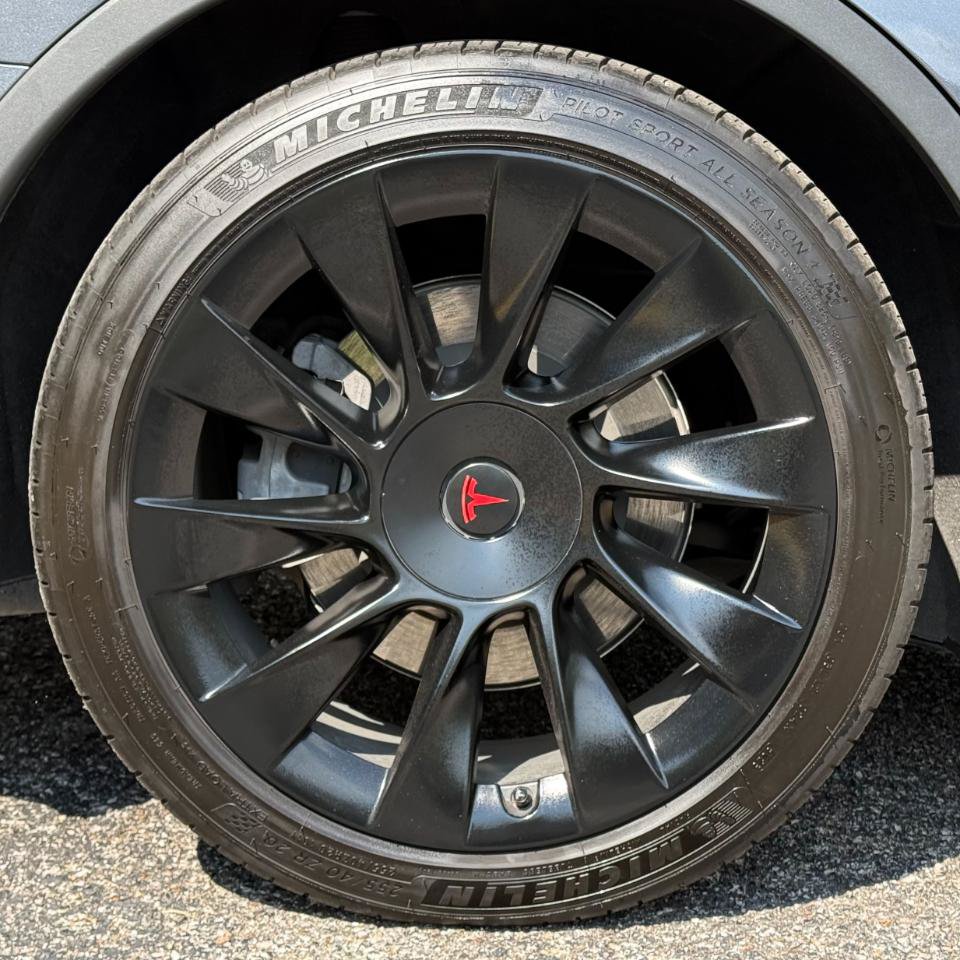 Used 2020 Tesla Model Y Long Range AWD/4WD image 22