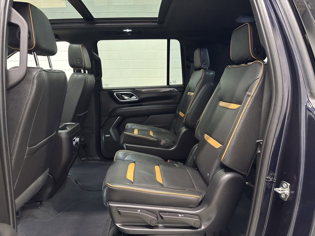 Used 2023 GMC Yukon XL AT4 w/ Technology Package image 31