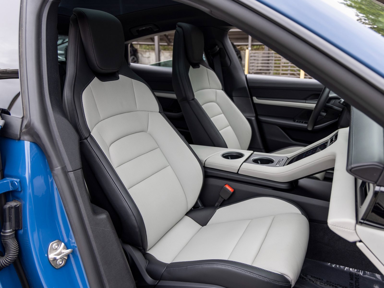 New 2025 Porsche Taycan 4S image 54