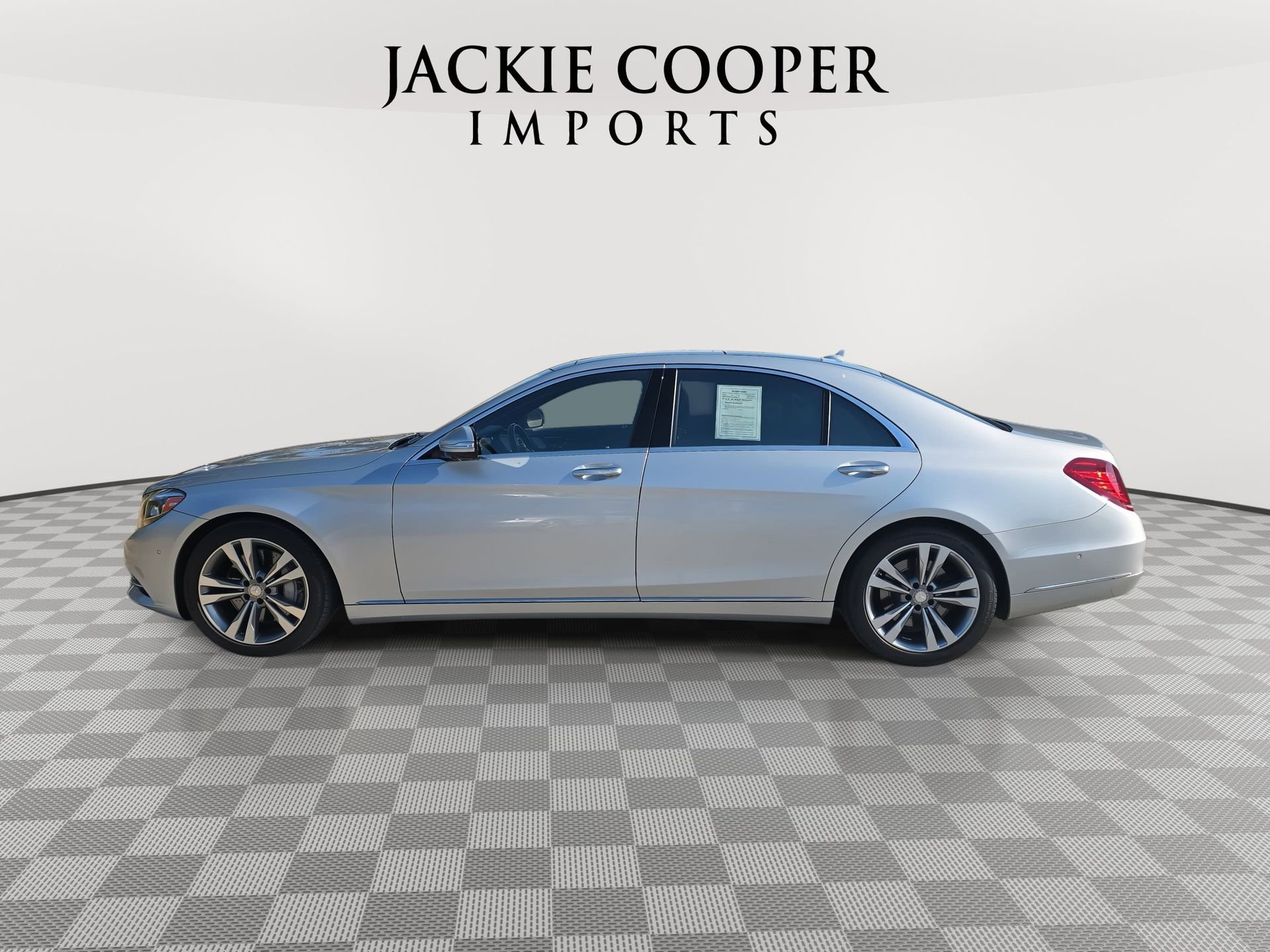 Used 2015 Mercedes-Benz S 550 4MATIC Sedan image 8