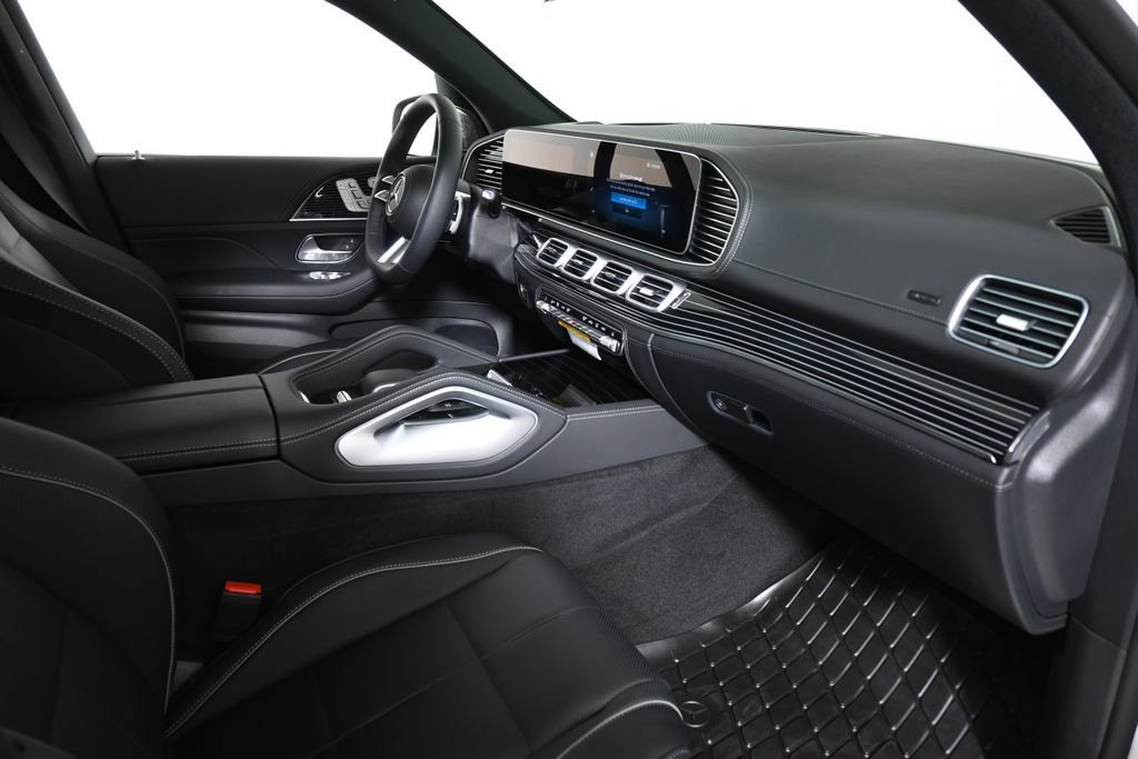 New 2026 Mercedes-Benz GLS 450 4MATIC image 21