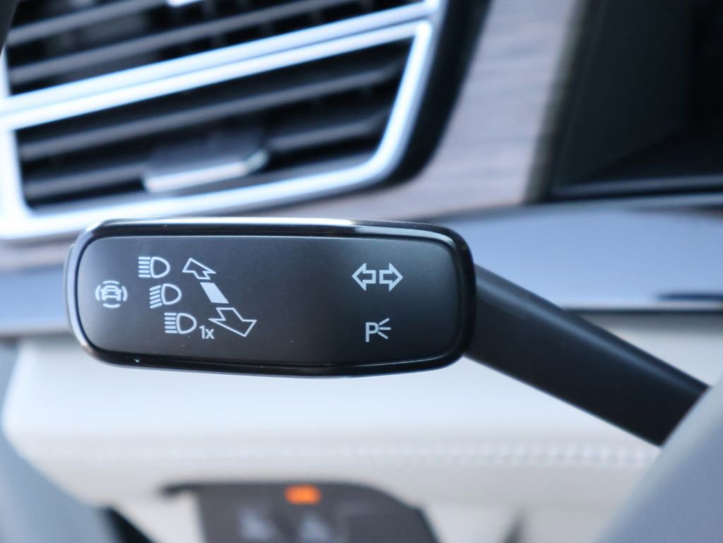 New 2026 Volkswagen Atlas SEL Premium R-Line image 38