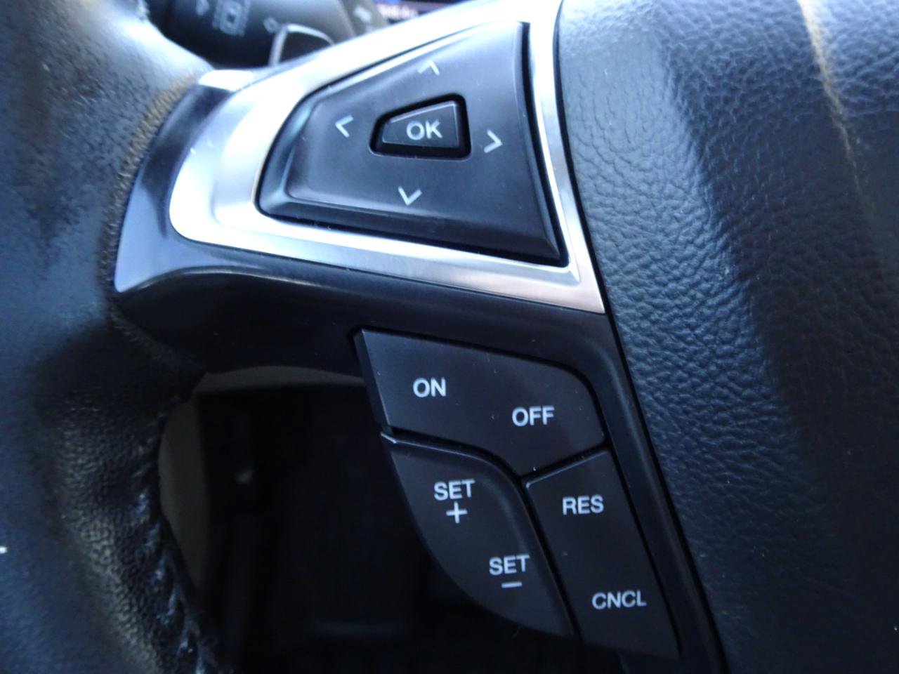 Used 2019 Ford Fusion SEL image 19