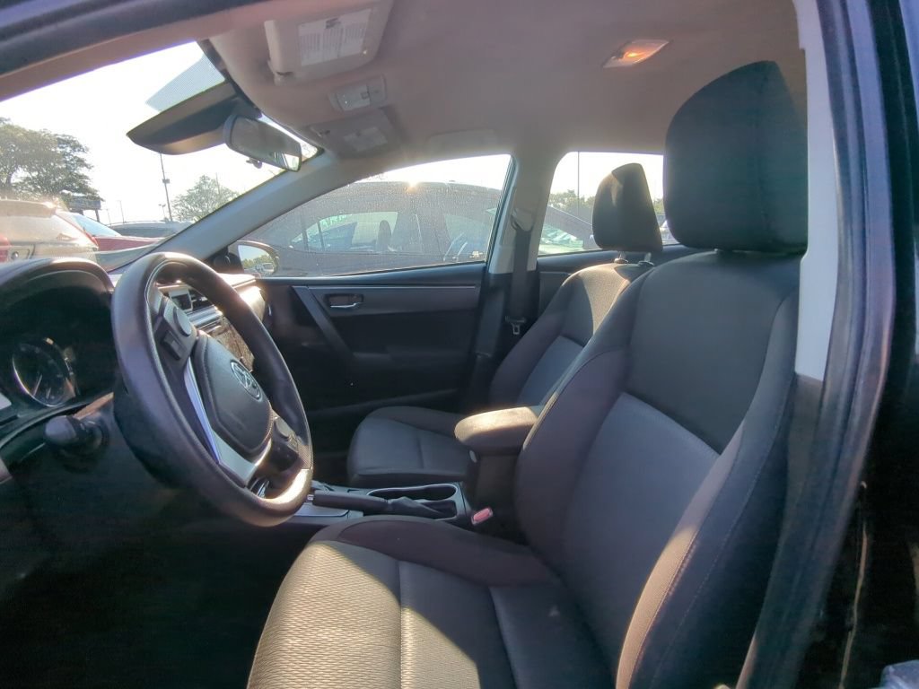 Used 2019 Toyota Corolla LE FWD image 6