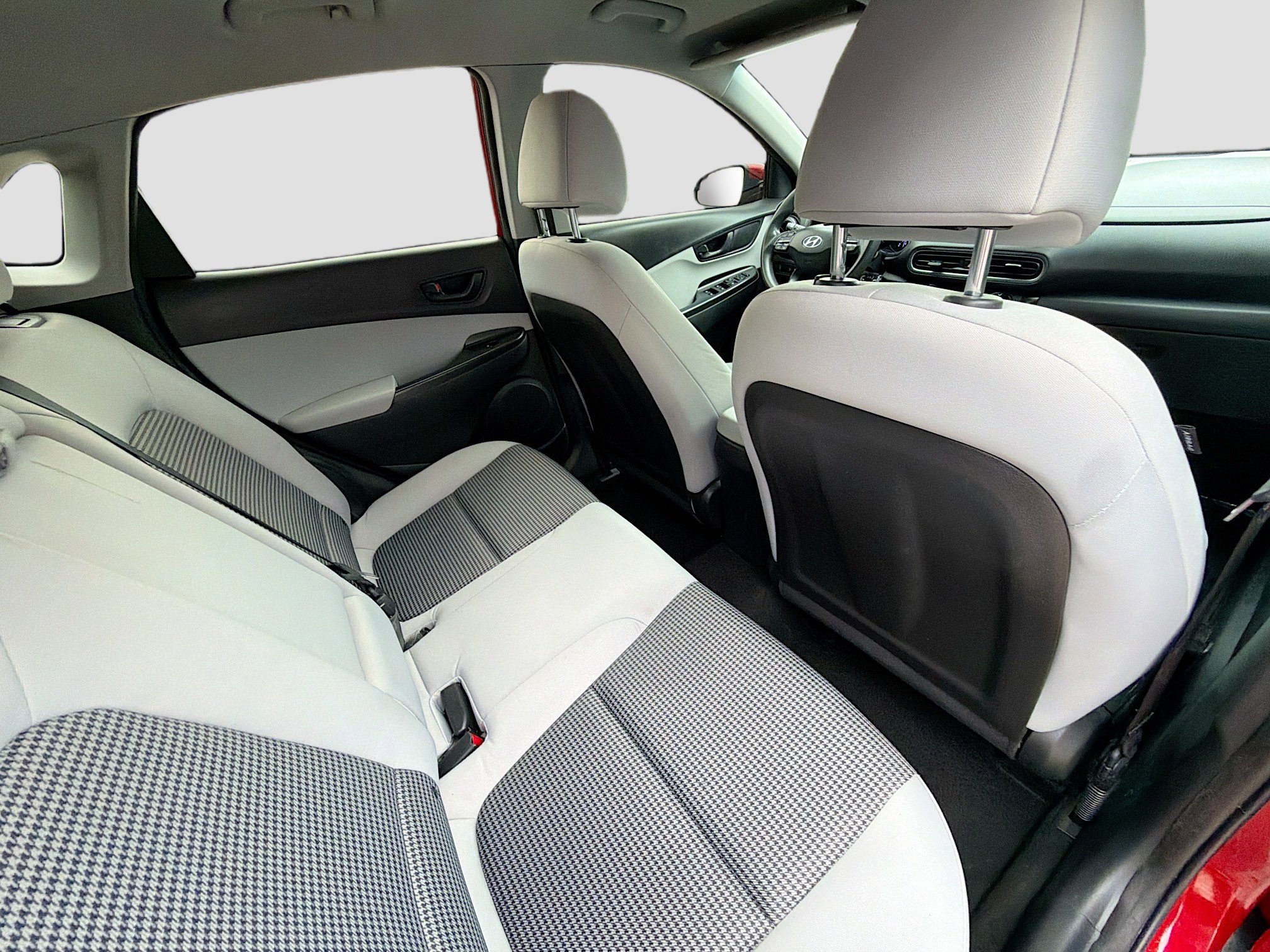 Used 2022 Hyundai Kona SE image 26