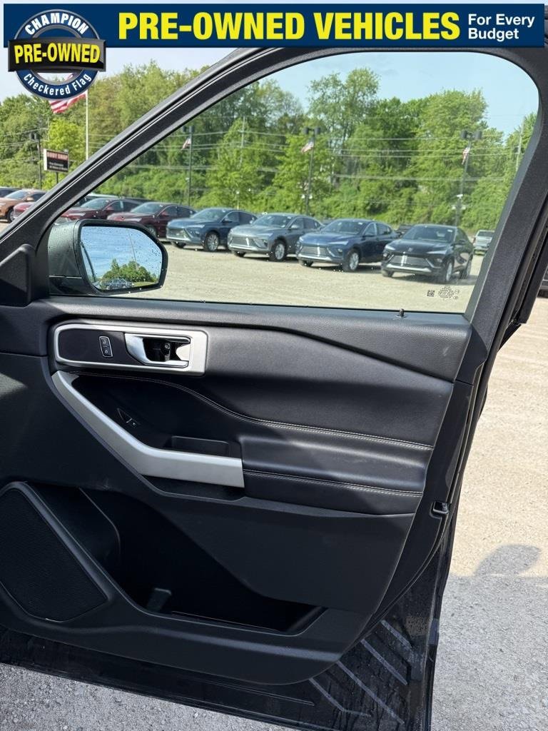 Used 2021 Ford Explorer XLT w/ Equipment Group 202A image 31