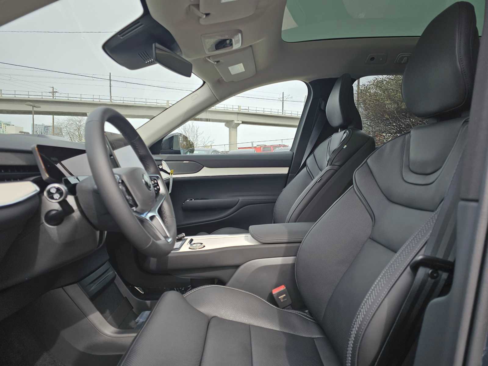 New 2026 Volvo EX90 Ultra image 23