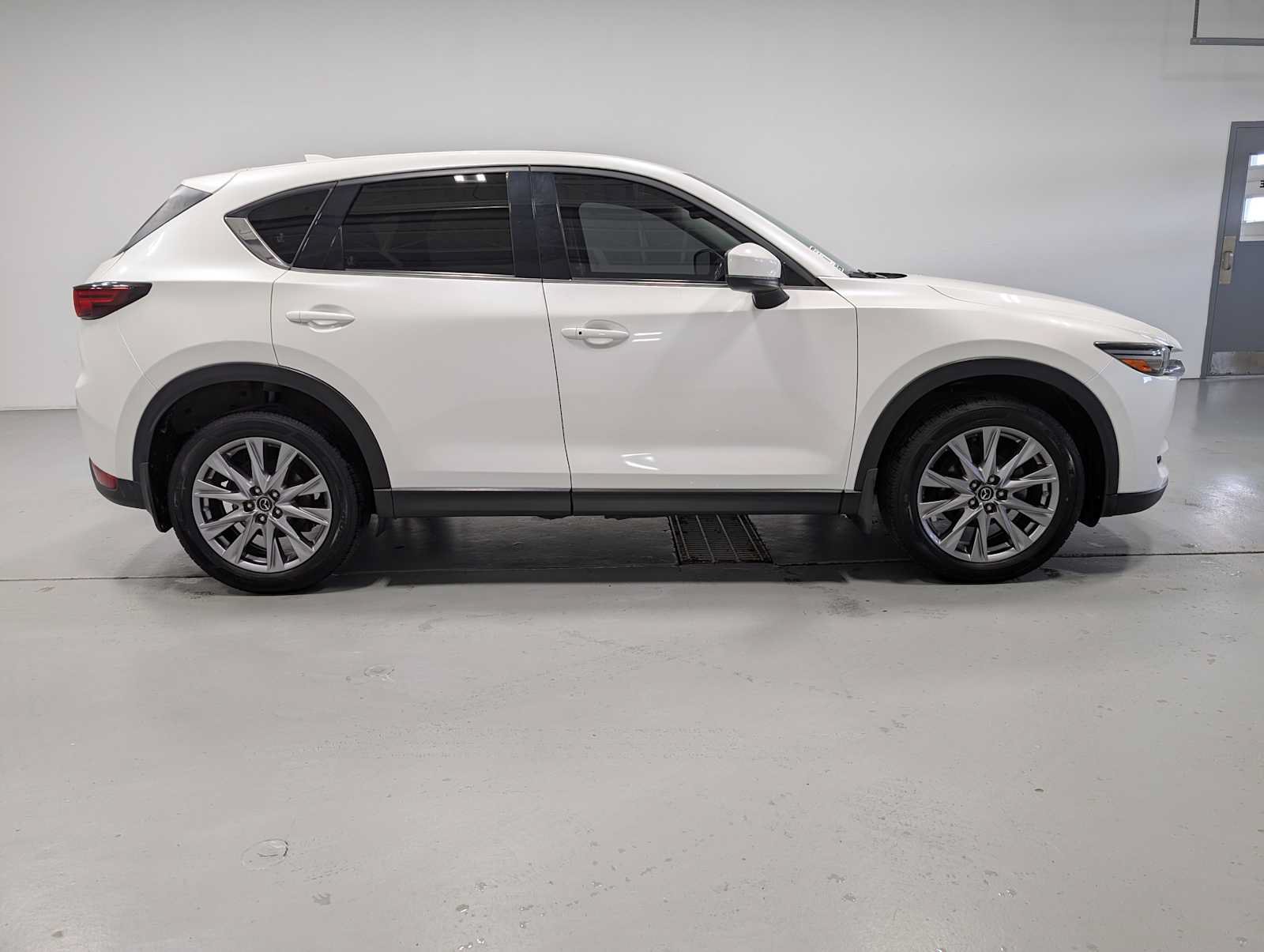Used 2019 MAZDA CX-5 Grand Touring w/ GT Premium Package AWD/4WD image 7