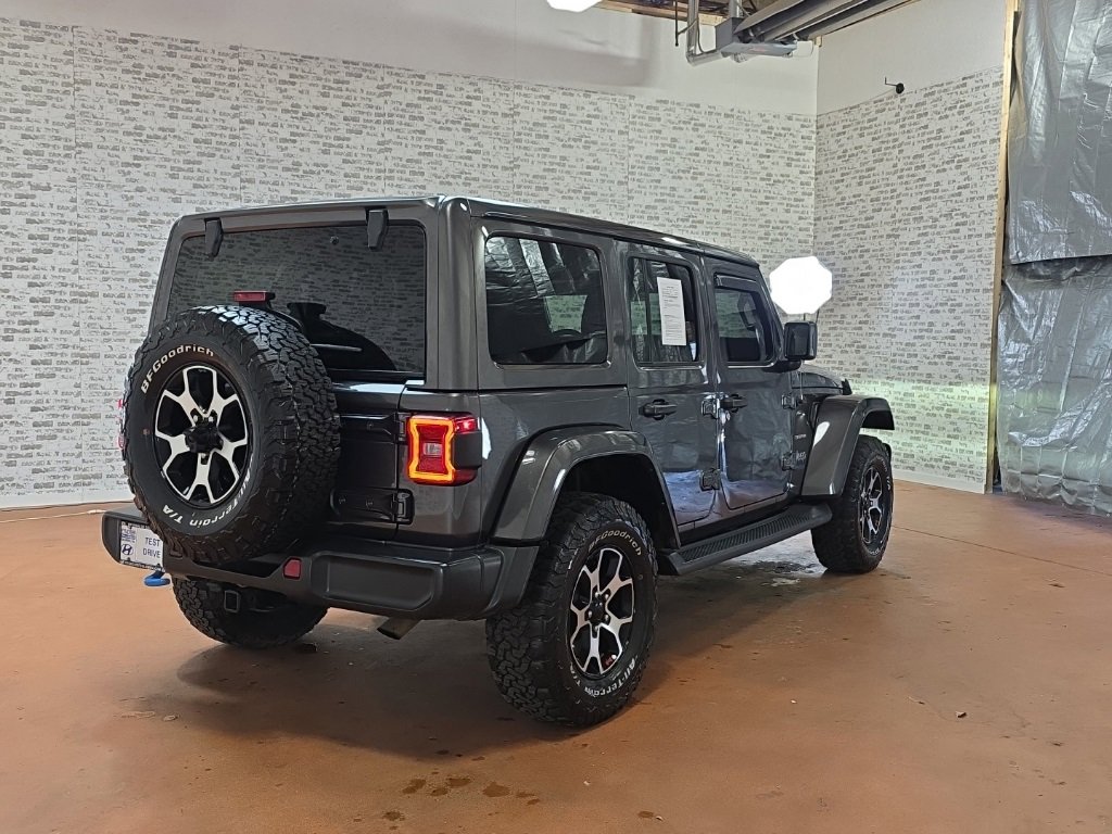 Used 2022 Jeep Wrangler Unlimited Sahara w/ Cold Weather Group image 10