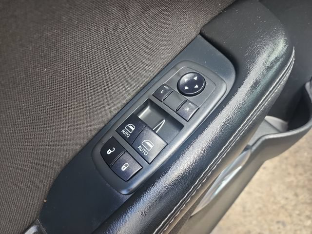 Used 2020 Dodge Challenger SXT RWD image 19