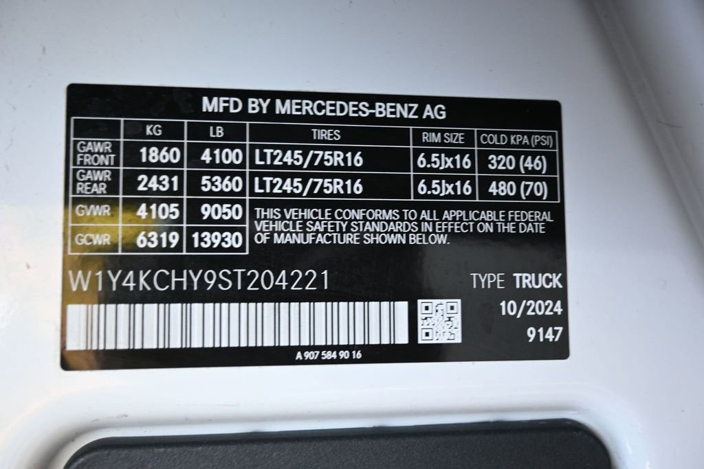 Used 2025 Mercedes-Benz Sprinter 2500 image 30