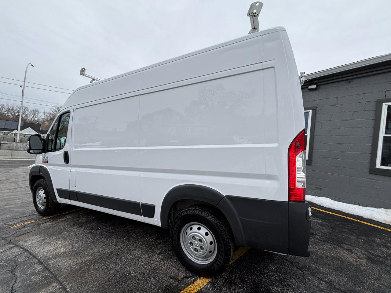Used 2018 RAM ProMaster 2500 w/ Interior Convenience Group image 6