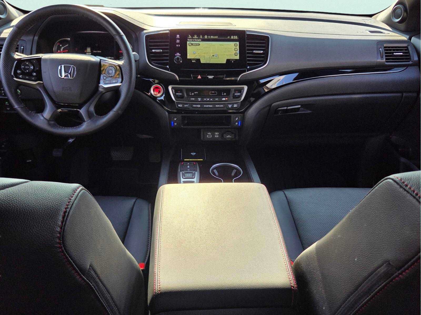 Used 2025 Honda Passport Black Edition image 10
