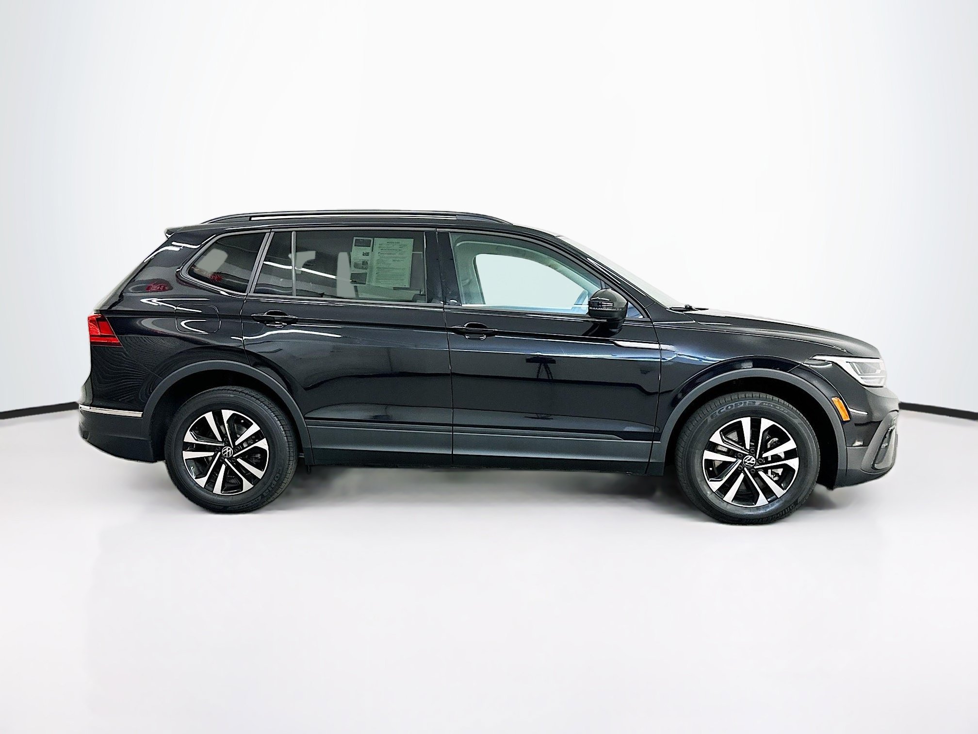 Used 2023 Volkswagen Tiguan S w/ Driver Assistance Package AWD/4WD image 10