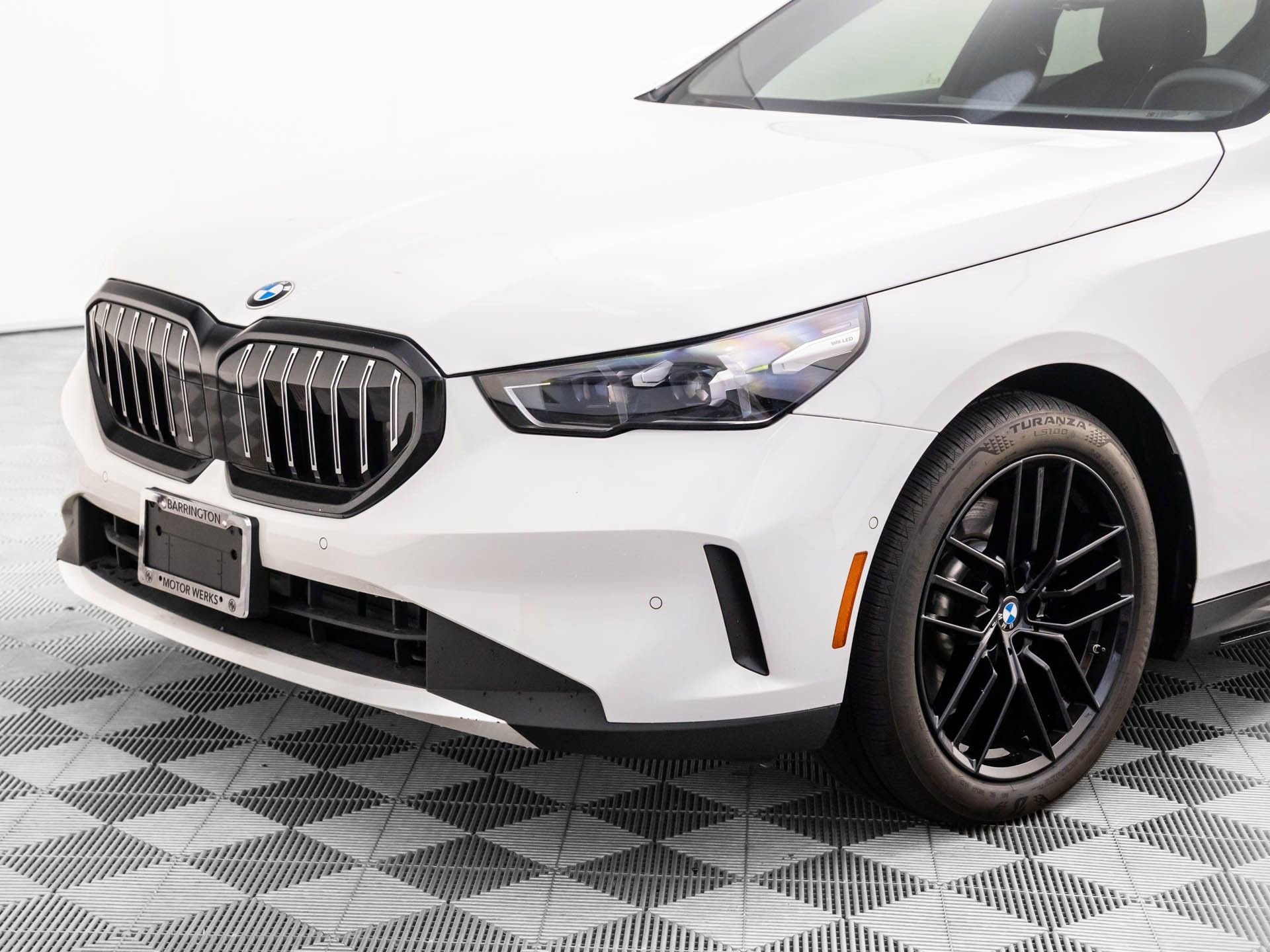 Certified 2024 BMW 530i xDrive w/ Convenience Package image 27