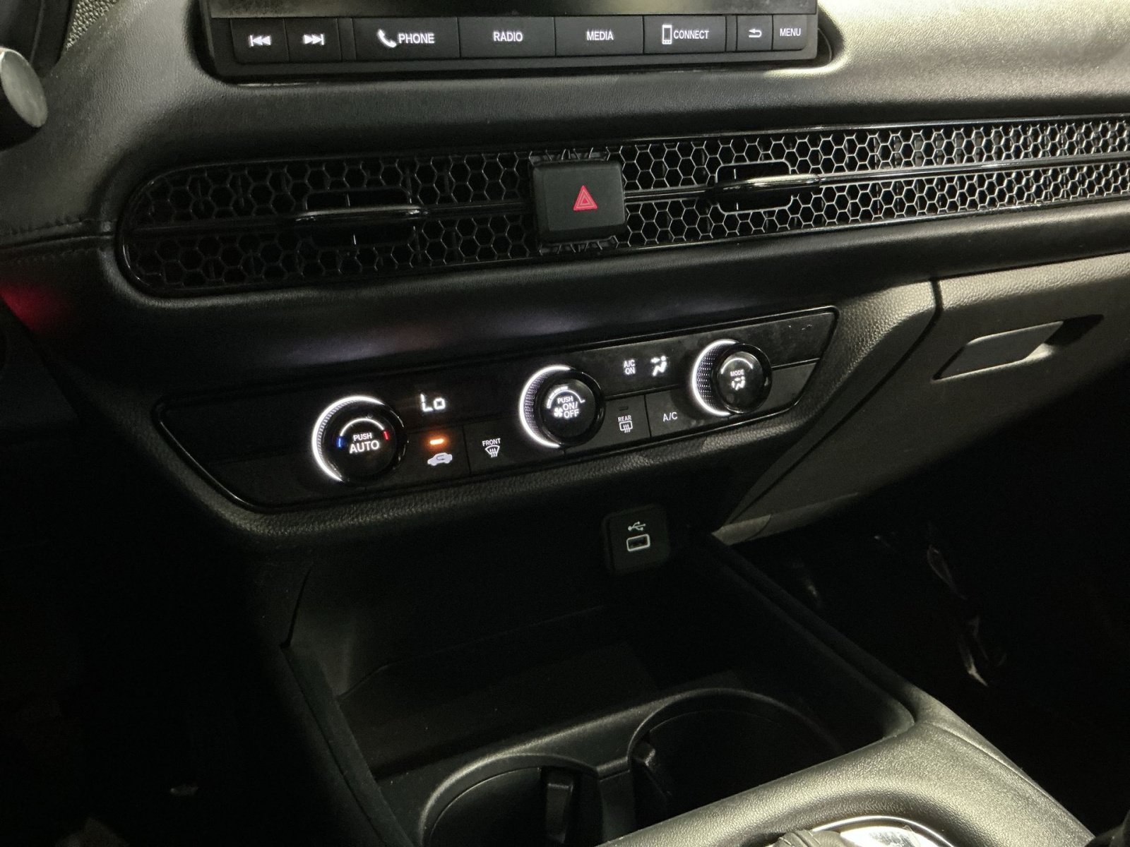 Used 2023 Honda HR-V LX image 21