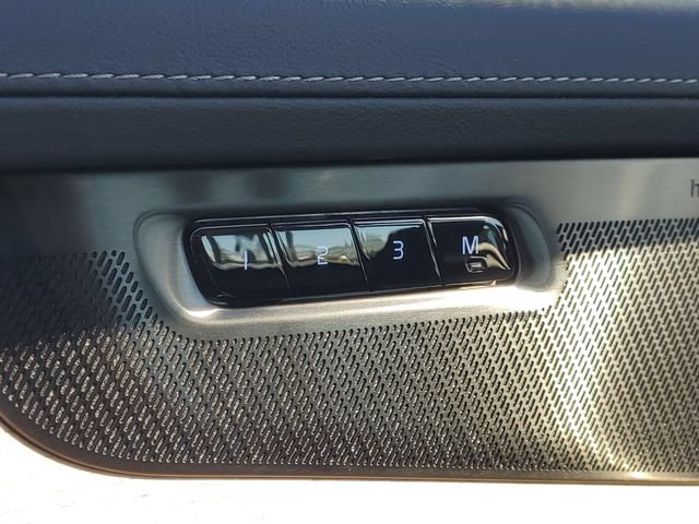 New 2027 Volvo XC90 B6 Plus AWD/4WD image 21