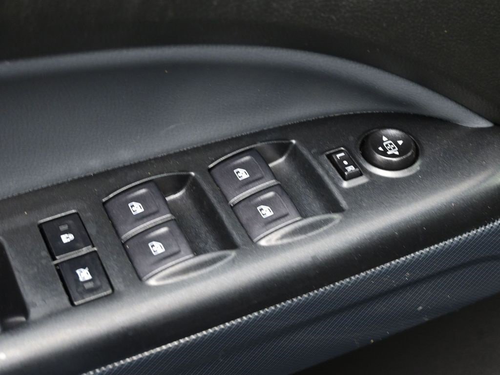 Used 2022 Chevrolet Colorado Z71 w/ Z71 Midnight Edition image 21