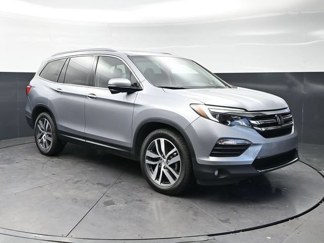 Used 2018 Honda Pilot Touring image 3
