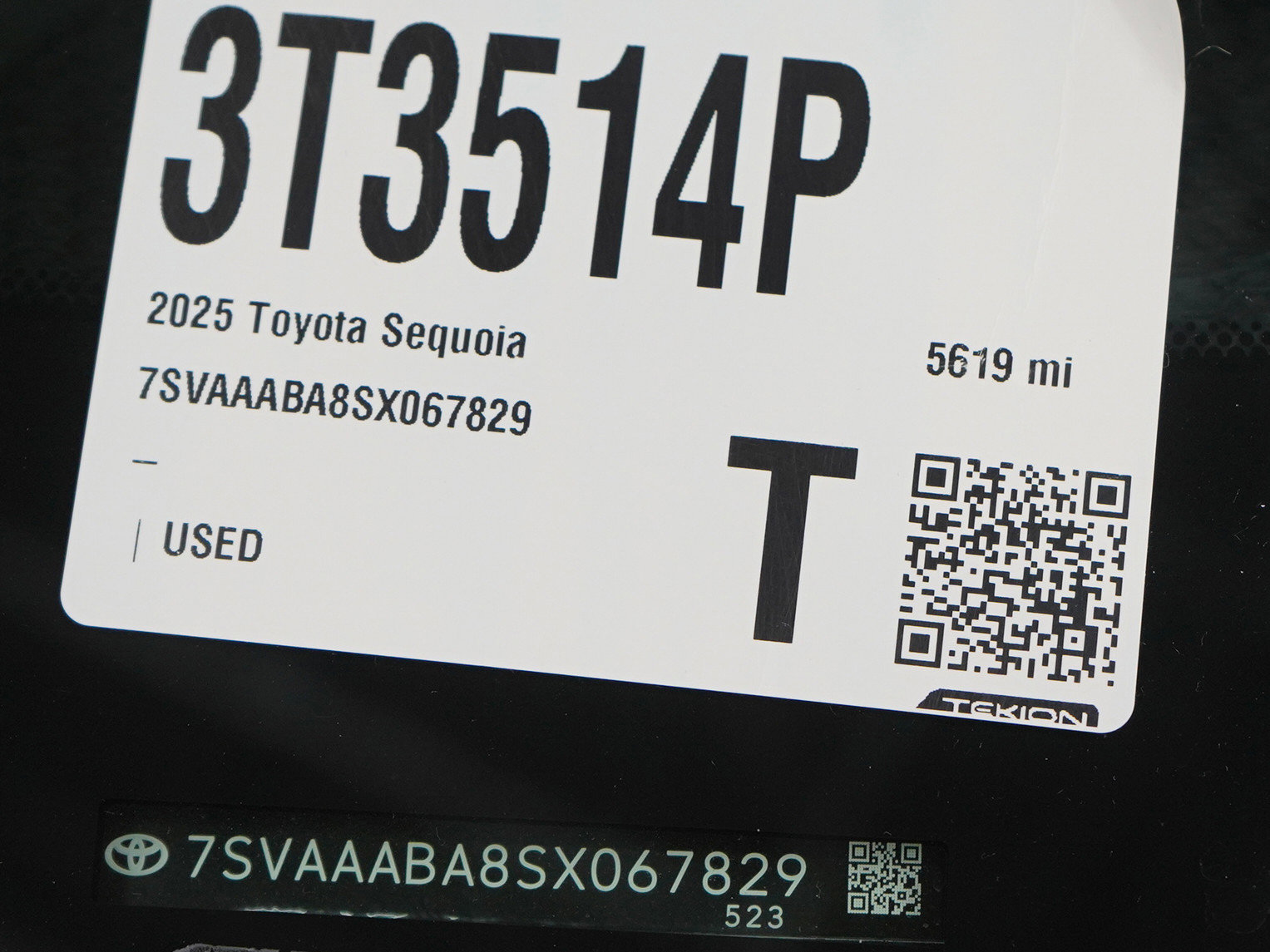 Used 2025 Toyota Sequoia Platinum image 35