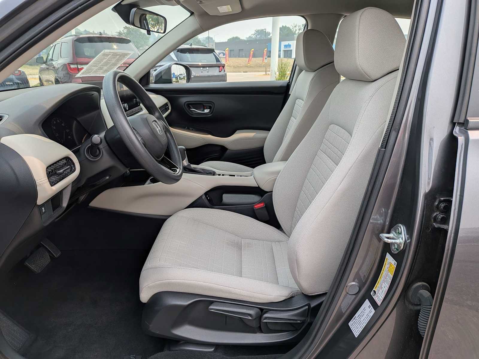 Used 2024 Honda HR-V LX image 15