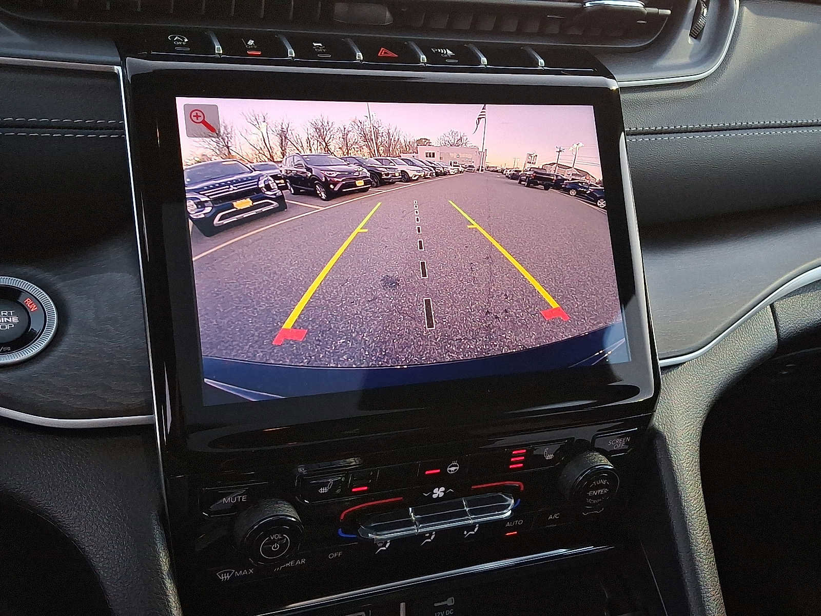 New 2025 Jeep Grand Cherokee Limited image 14