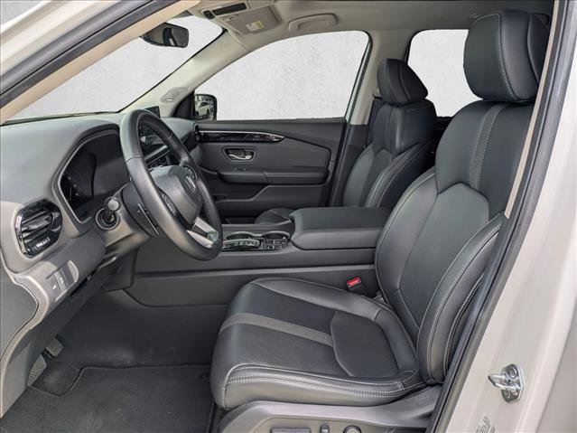Used 2024 Honda Pilot Touring image 16