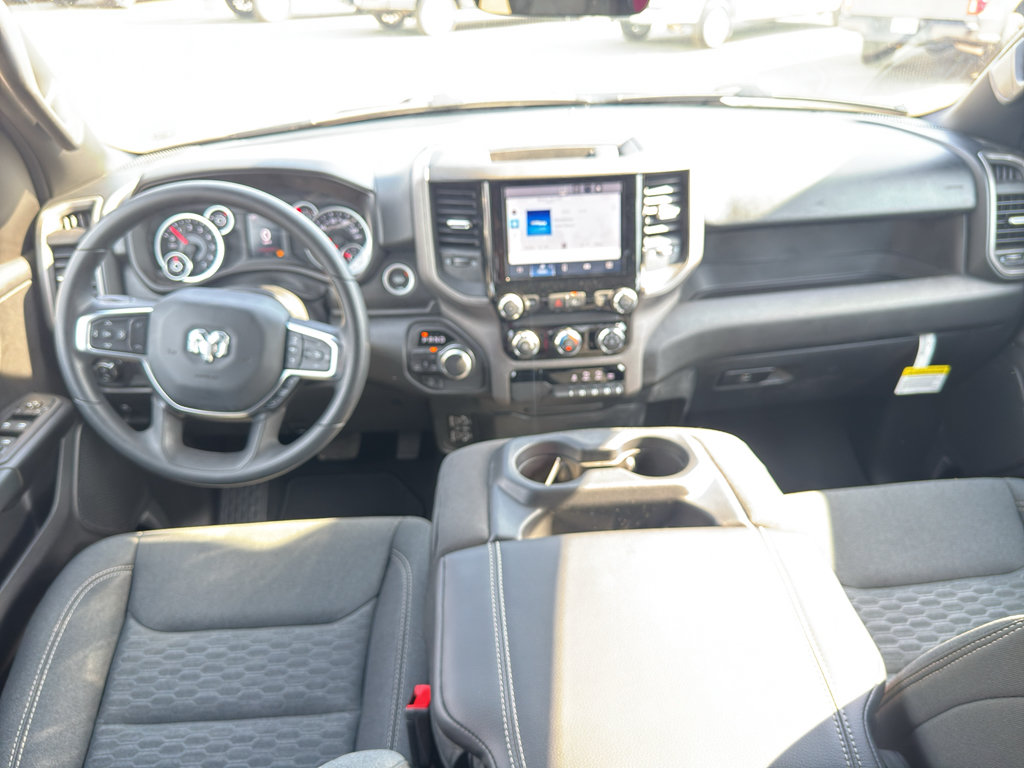 New 2026 RAM 1500 Express AWD/4WD image 12