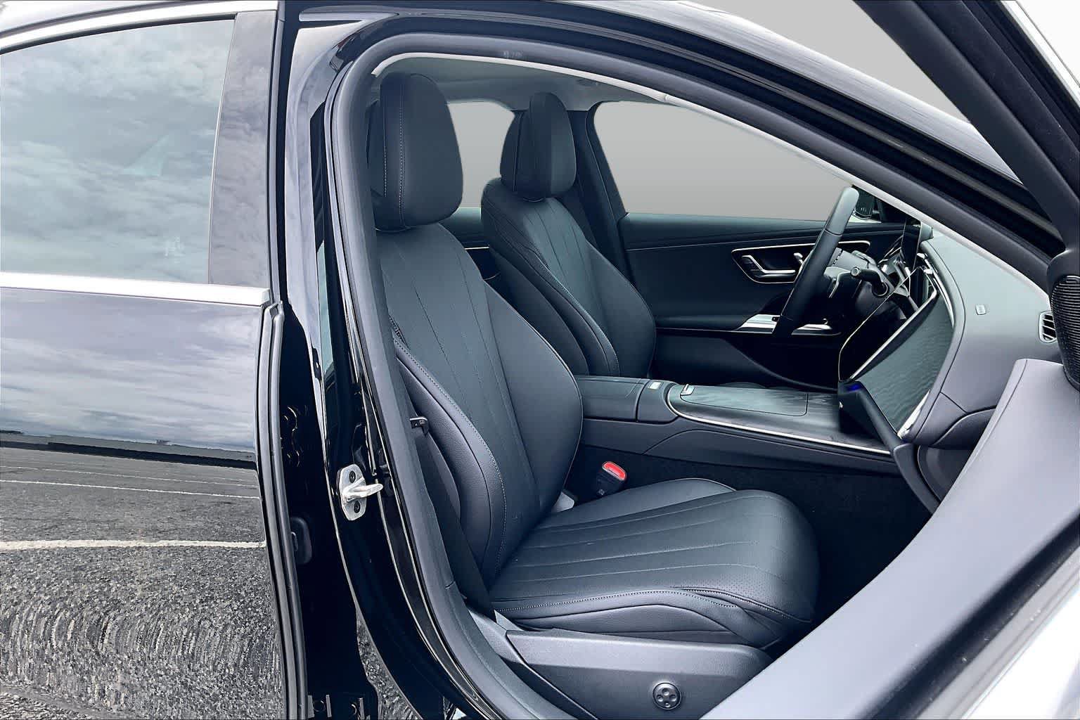 Used 2026 Mercedes-Benz E 450 4MATIC Sedan image 9