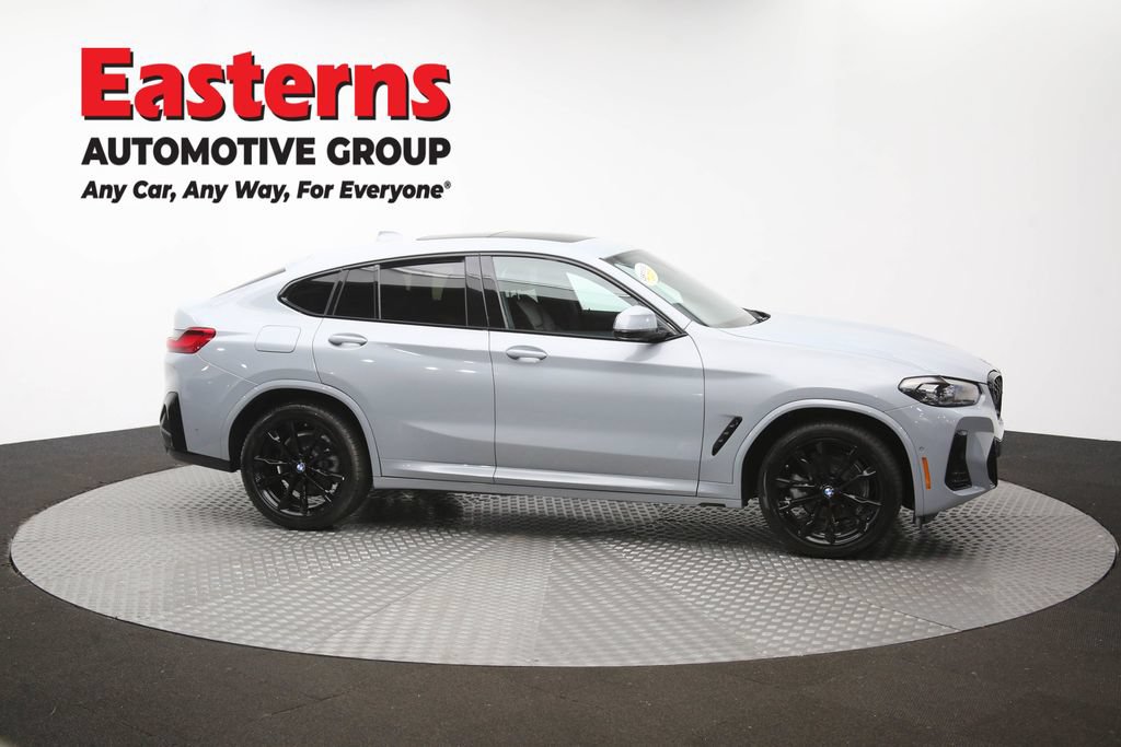Used 2023 BMW X4 xDrive30i w/ M Sport Package AWD/4WD image 48