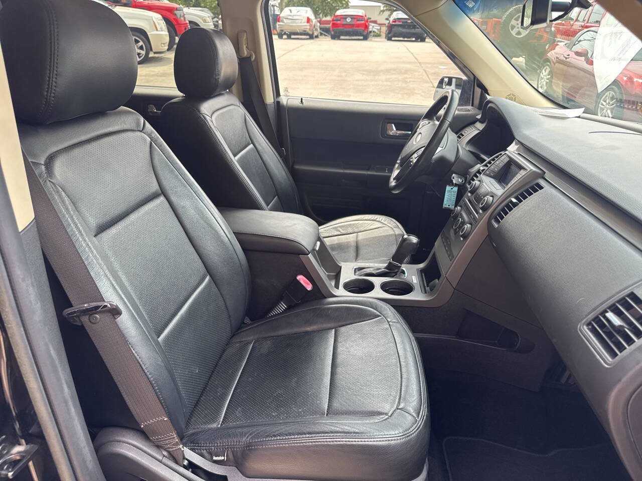 Used 2018 Ford Flex SE FWD image 18