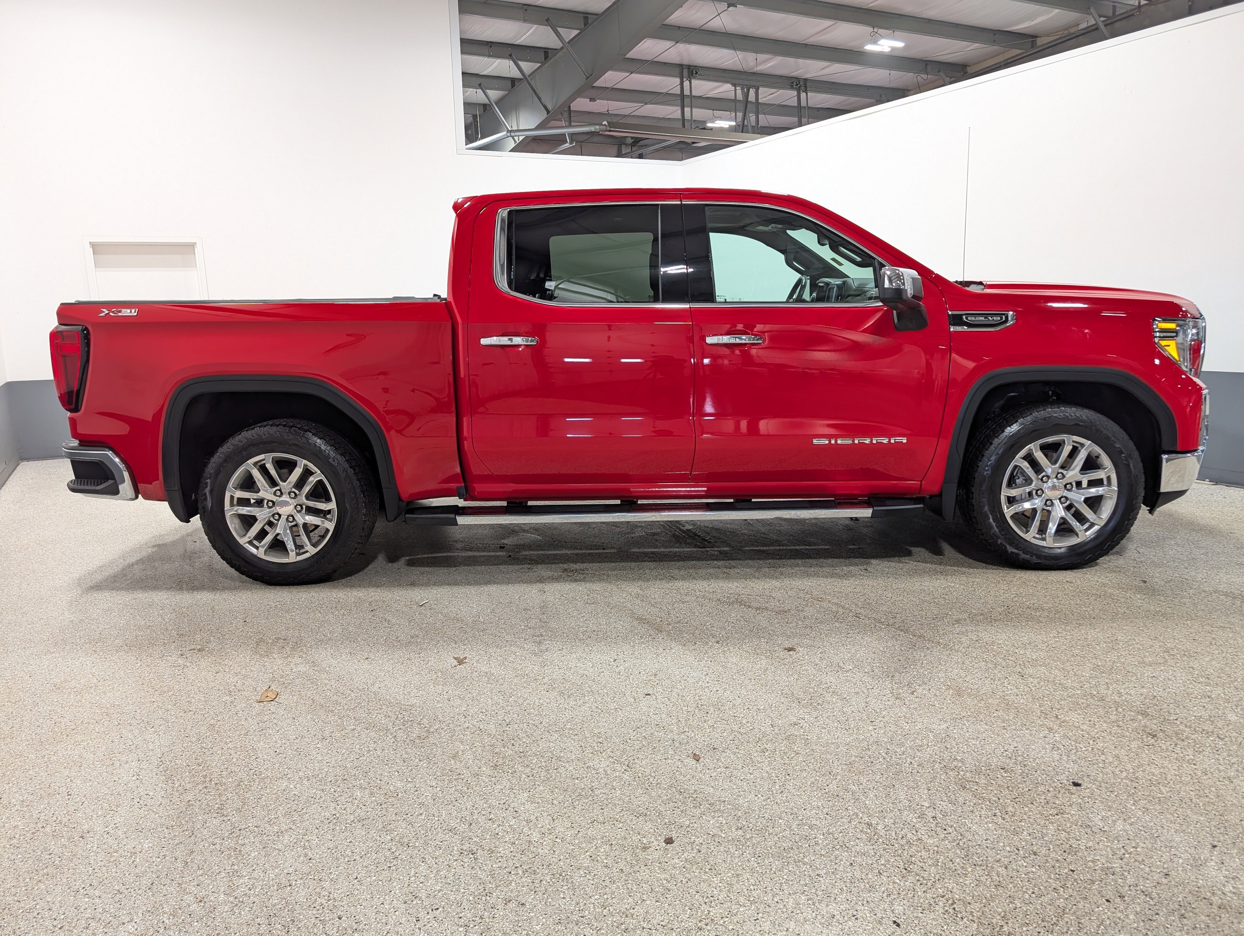 Used 2020 GMC Sierra 1500 SLT w/ SLT Premium Plus Package image 2