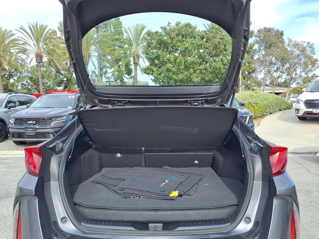 Used 2018 Toyota Prius Prime Plus w/ Carpet Mat Package FWD image 24