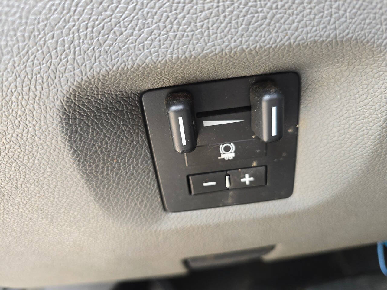 Used 2008 Chevrolet Silverado 3500 W/T RWD image 29