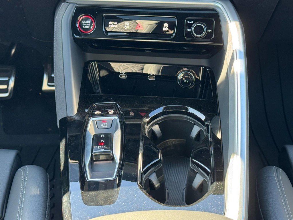 New 2025 Audi SQ5 Premium Plus image 11