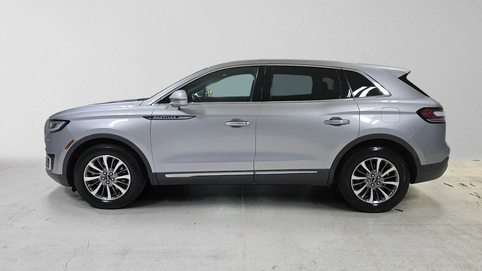 Used 2020 Lincoln Nautilus Reserve FWD image 6