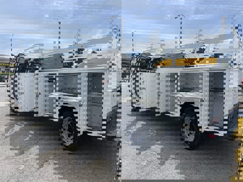 Used 2021 Ford F550 4x4 Crew Cab Super Duty image 9