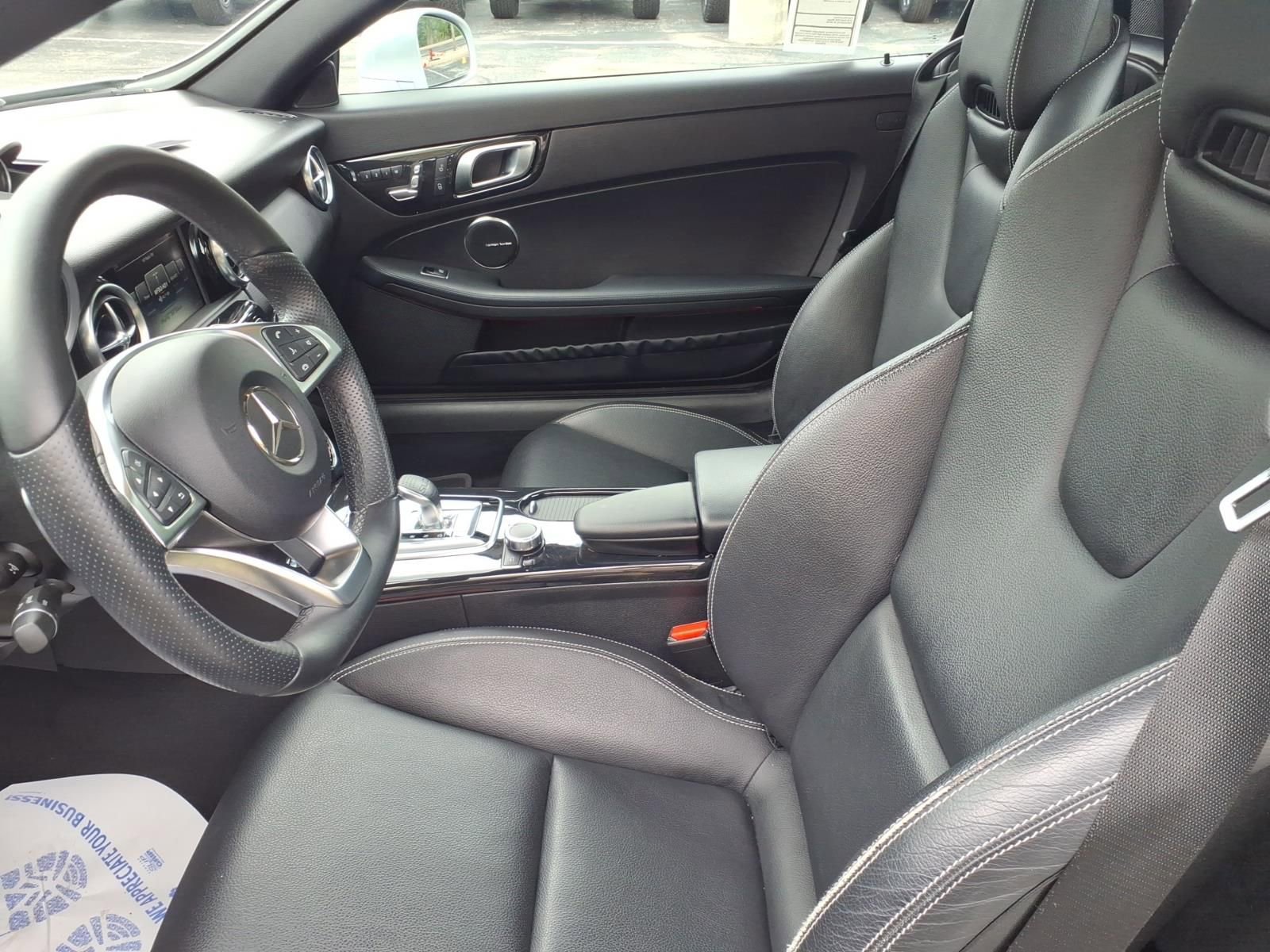 Used 2017 Mercedes-Benz SLC 300 image 17